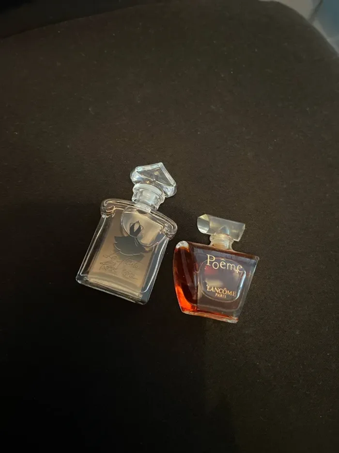Lot de deux miniatures parfum