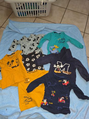 Lot vêtements taille 9 mois