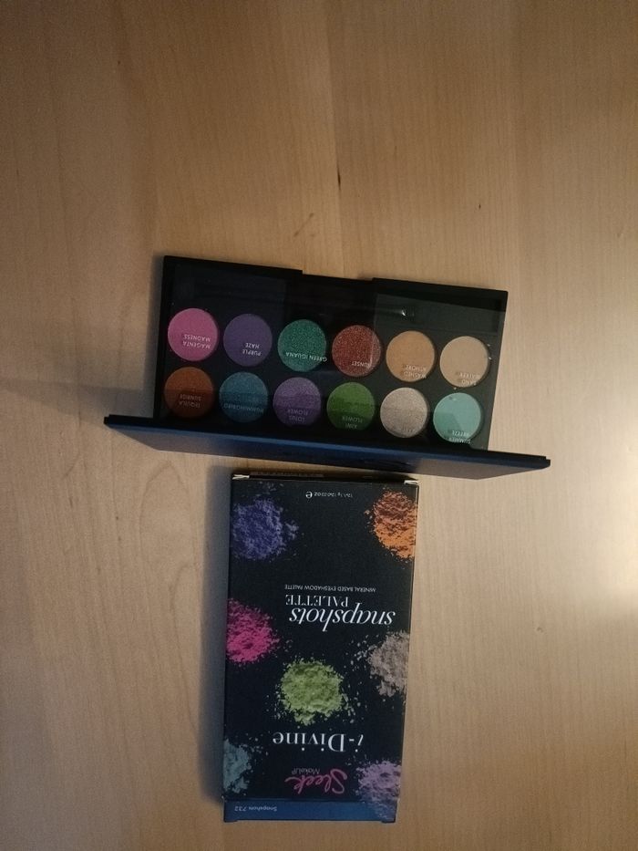 LOT DE 7 PALETTES SLEEK NEUVES - photo numéro 4