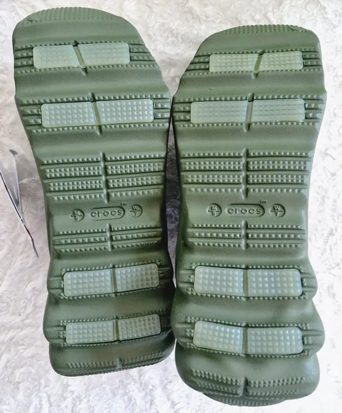 Crocs Authentiques - photo numéro 10