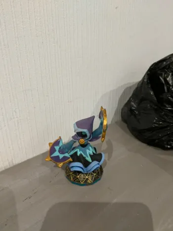 Skylanders Swap Force – Star Strike – Figurine 5€