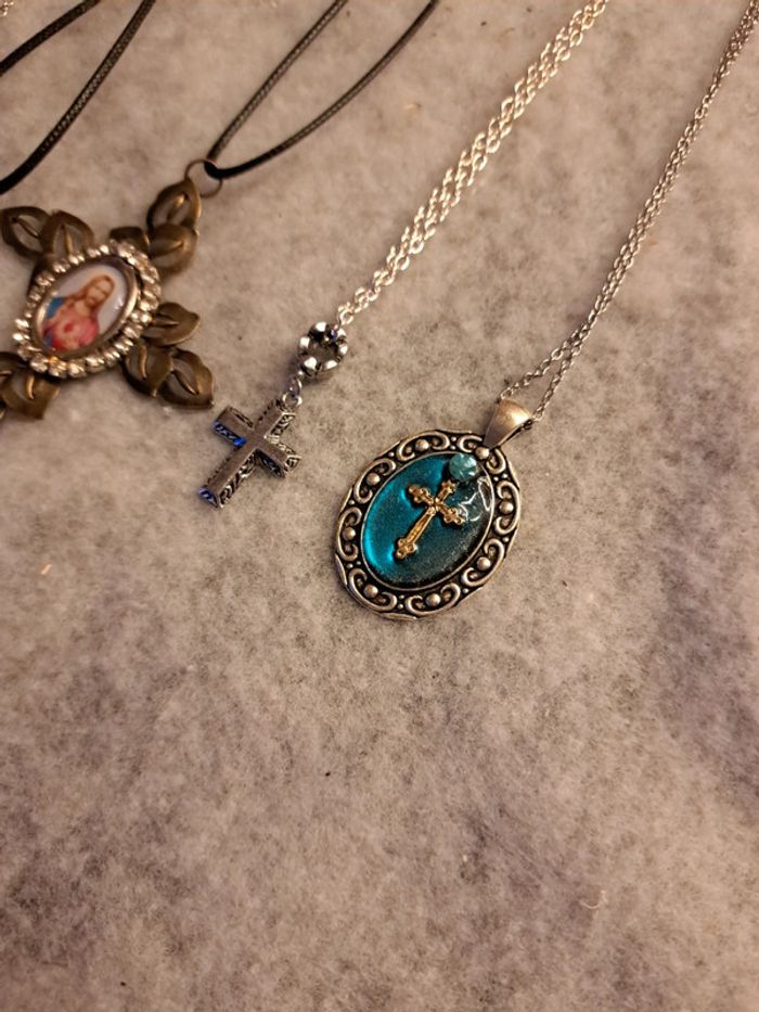 Lot de colliers religieux multicolore - photo numéro 3