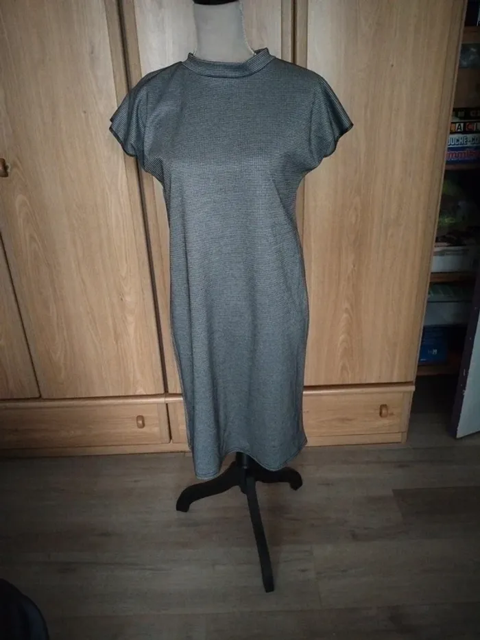 Robe neuve taille 42