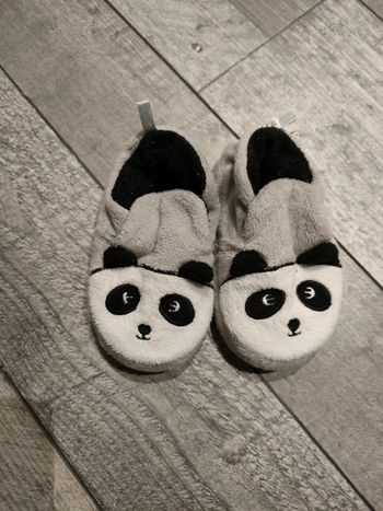 Chaussons taille 20