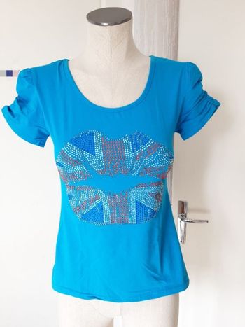 Tee-shirt drapeau strass