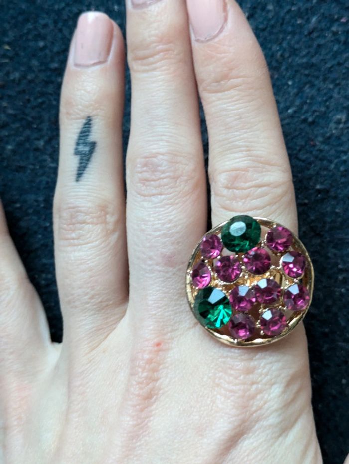 Bague fantaisie a strass