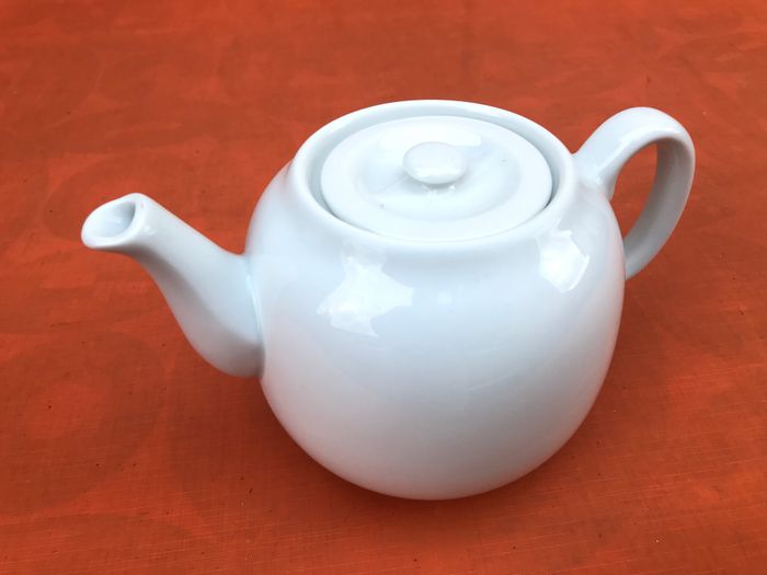 Théière Porcelaine Pillivuyt France - photo numéro 2