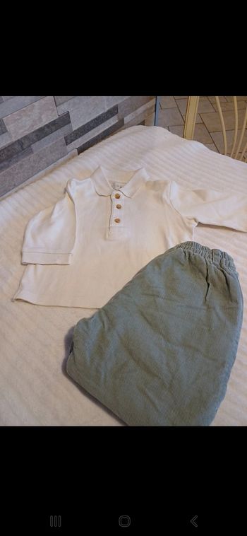 Ensemble bébé taille 12 mois