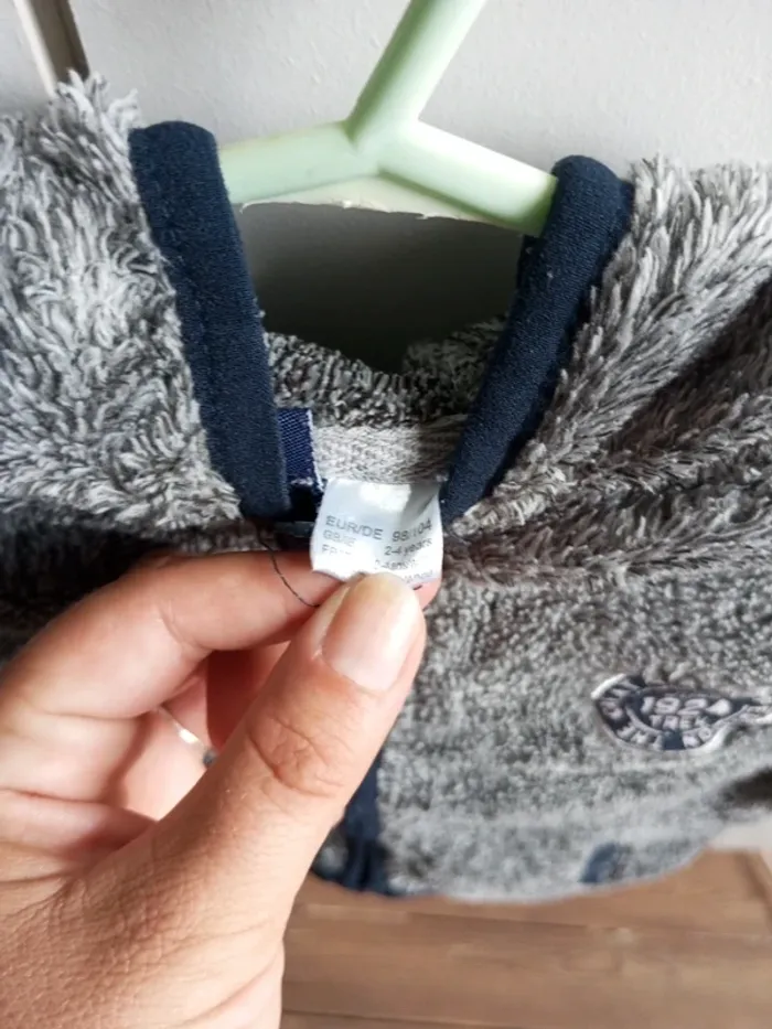Gilet a capuche polaire - photo numéro 3