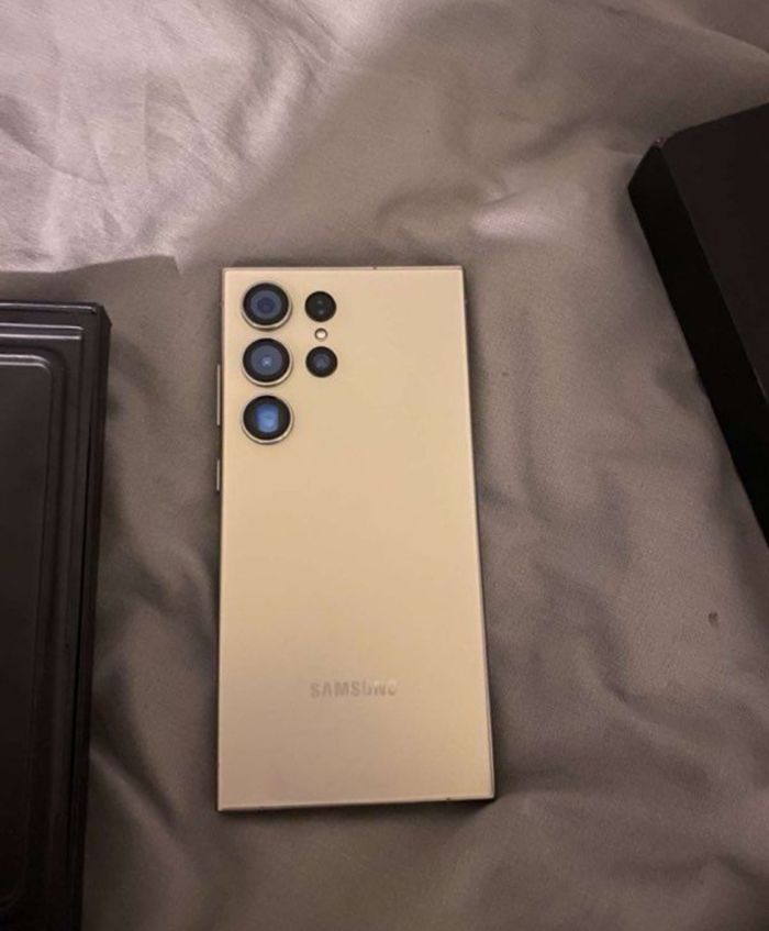 Samsung Ultra s24 - photo numéro 2