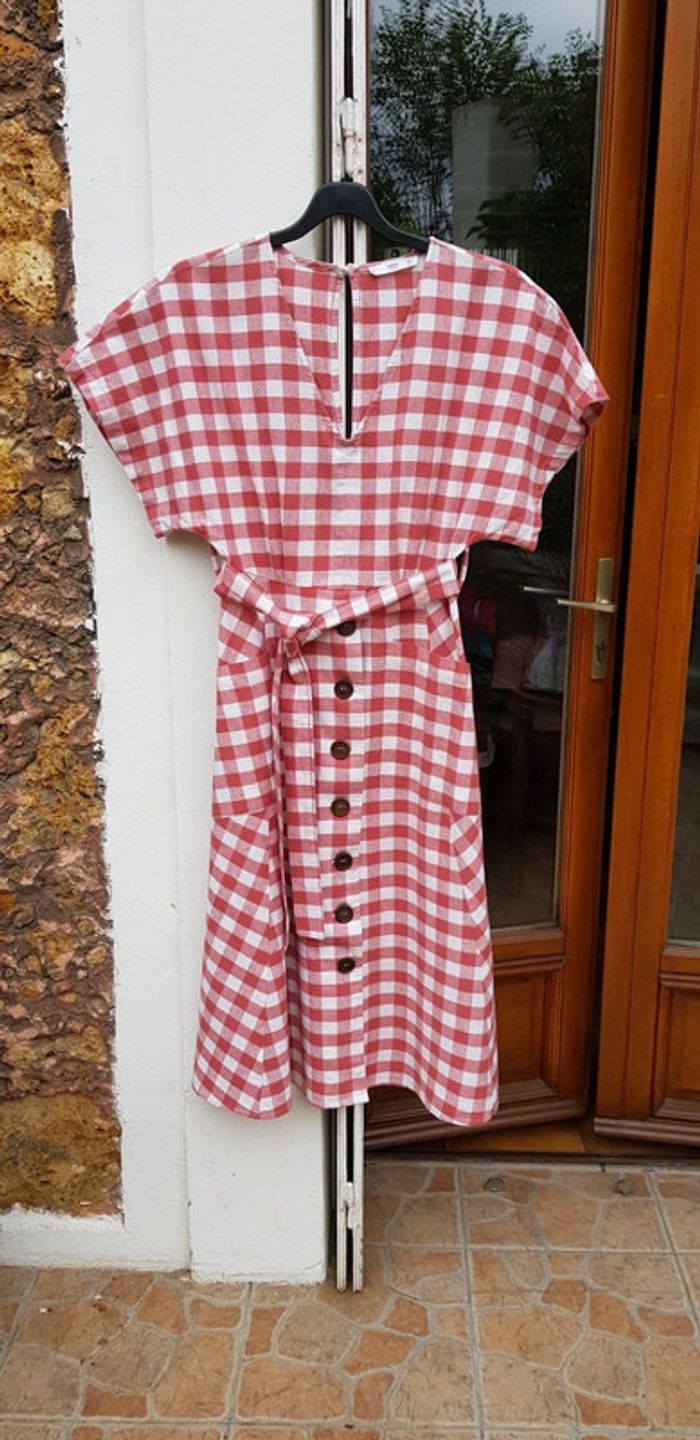 Très jolie robe femme - T. 36