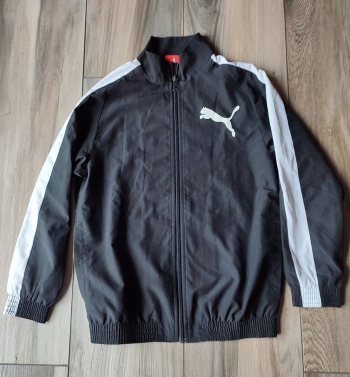 Veste survêtement PUMA 10 ans très bon état
