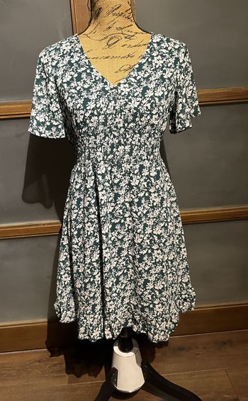 Robe verte & blanche (XS-34)