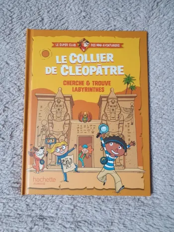 Livre McDonald's "Le collier de Cléopâtre"
