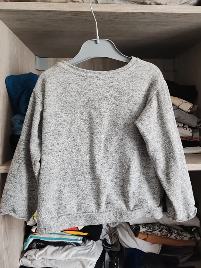 Pull gris - photo numéro 3