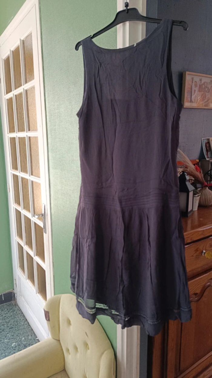 Robe sans manches - photo numéro 4