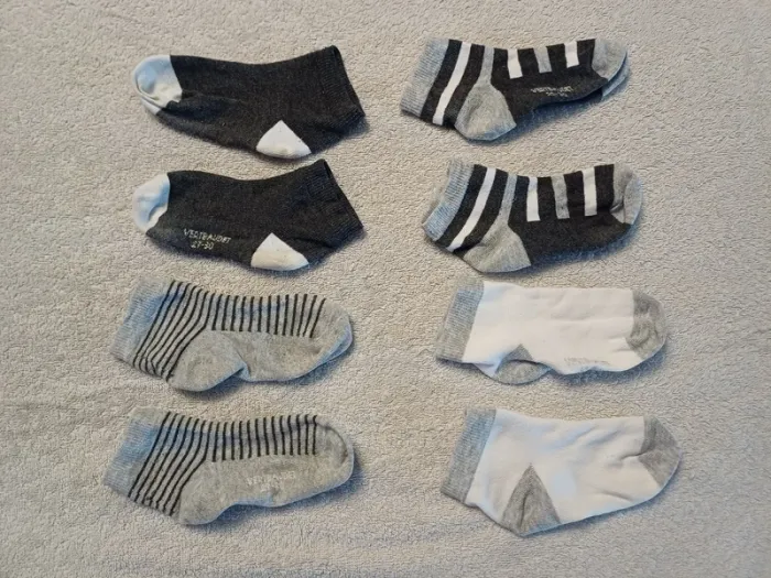 Lot de 4 paires de chaussettes Vertbaudet 27-30 (réf perso V96) (familleac72) - photo numéro 2