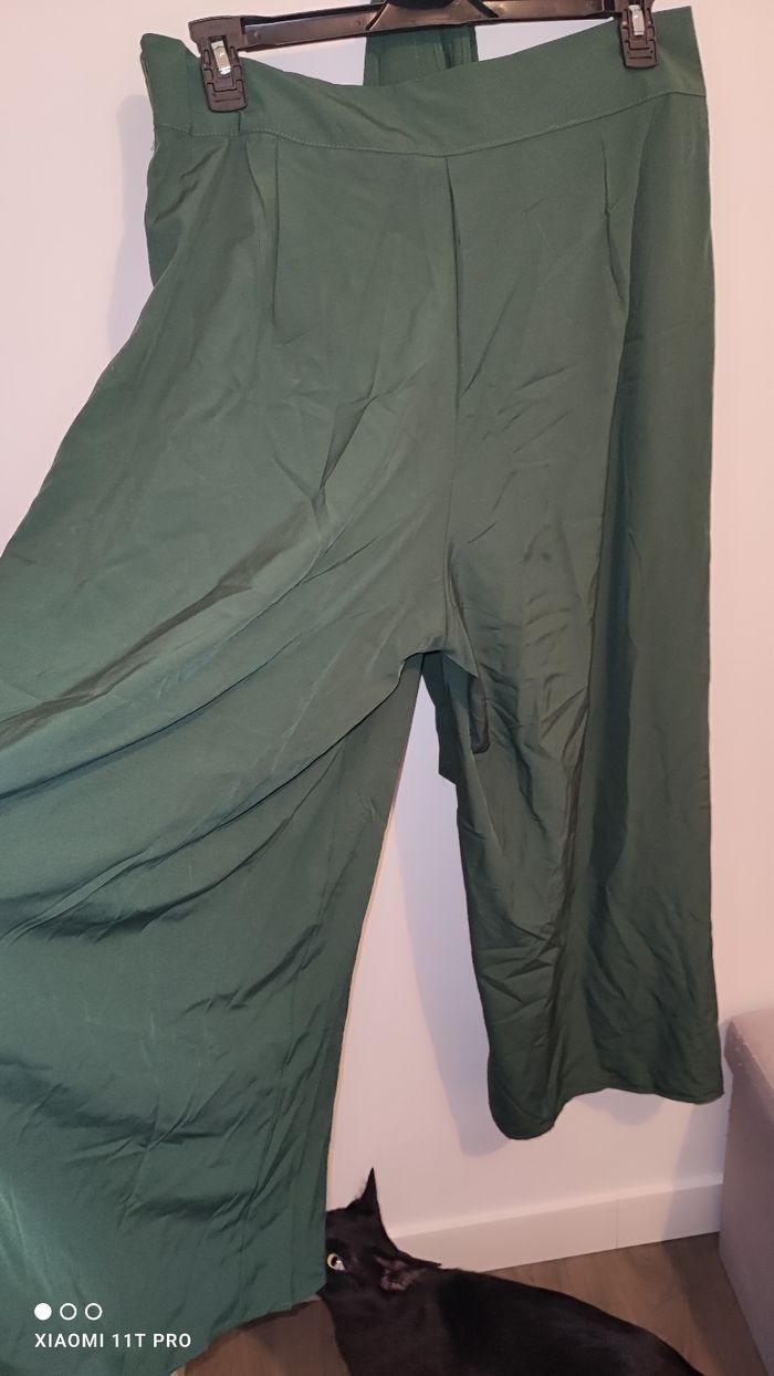 Pantalon vert émeraude, jambes très large, taille XXL,  comme neuf - photo numéro 3