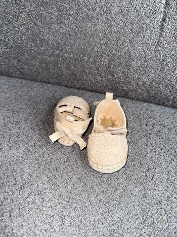 Chaussures / espadrilles crème Tape à l’œil