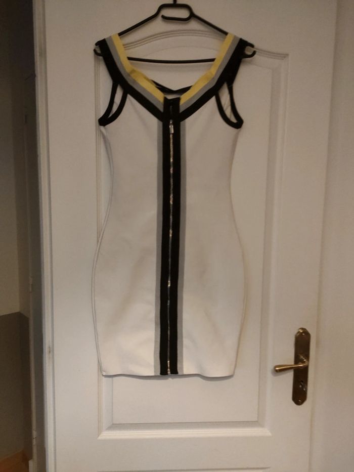 Robe taille M - photo numéro 2