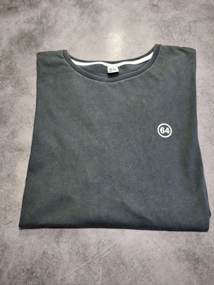 T-shirt 64 - photo numéro 2