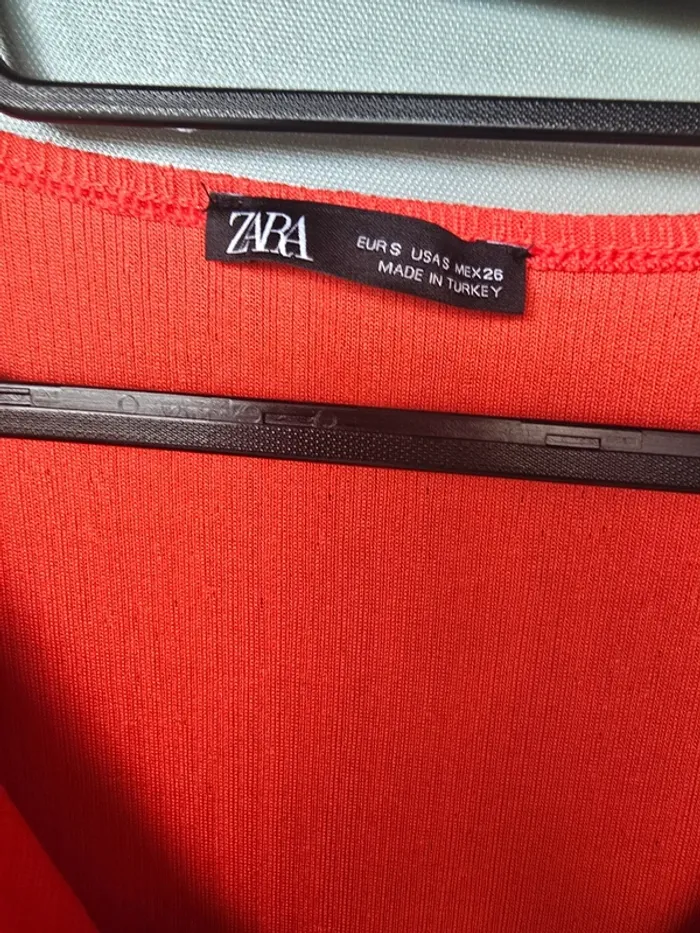 Robe Zara Rouge Orangé – Taille S – Très Bon État - photo numéro 4