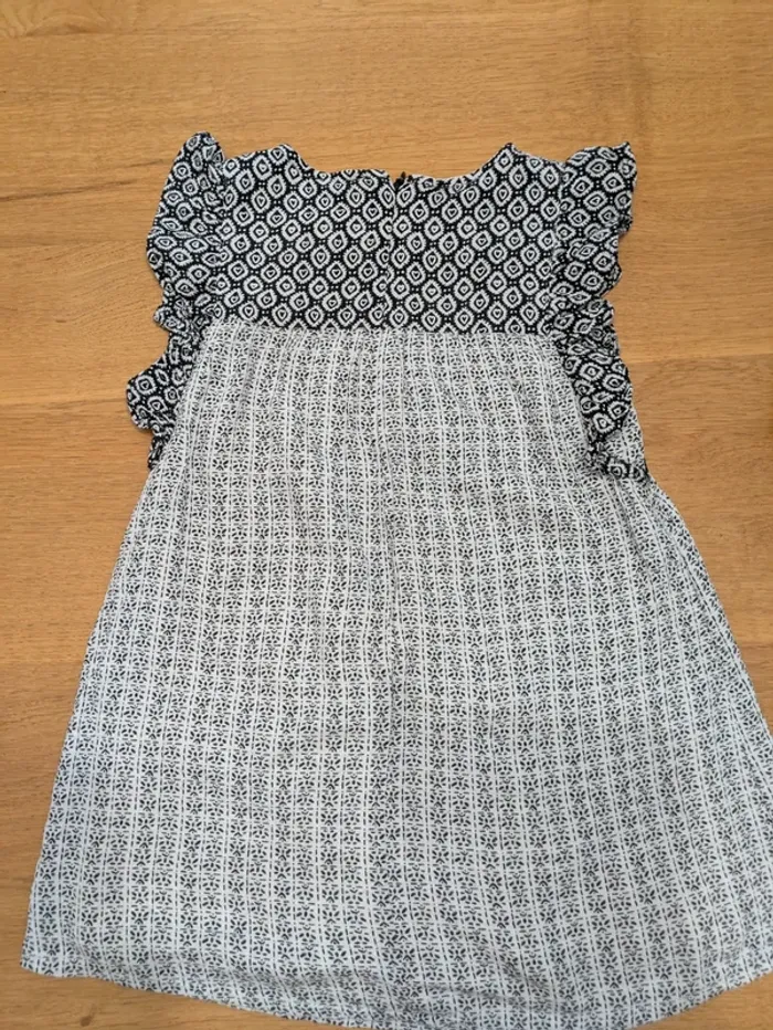 Robe IKKS 4 ans - photo numéro 3