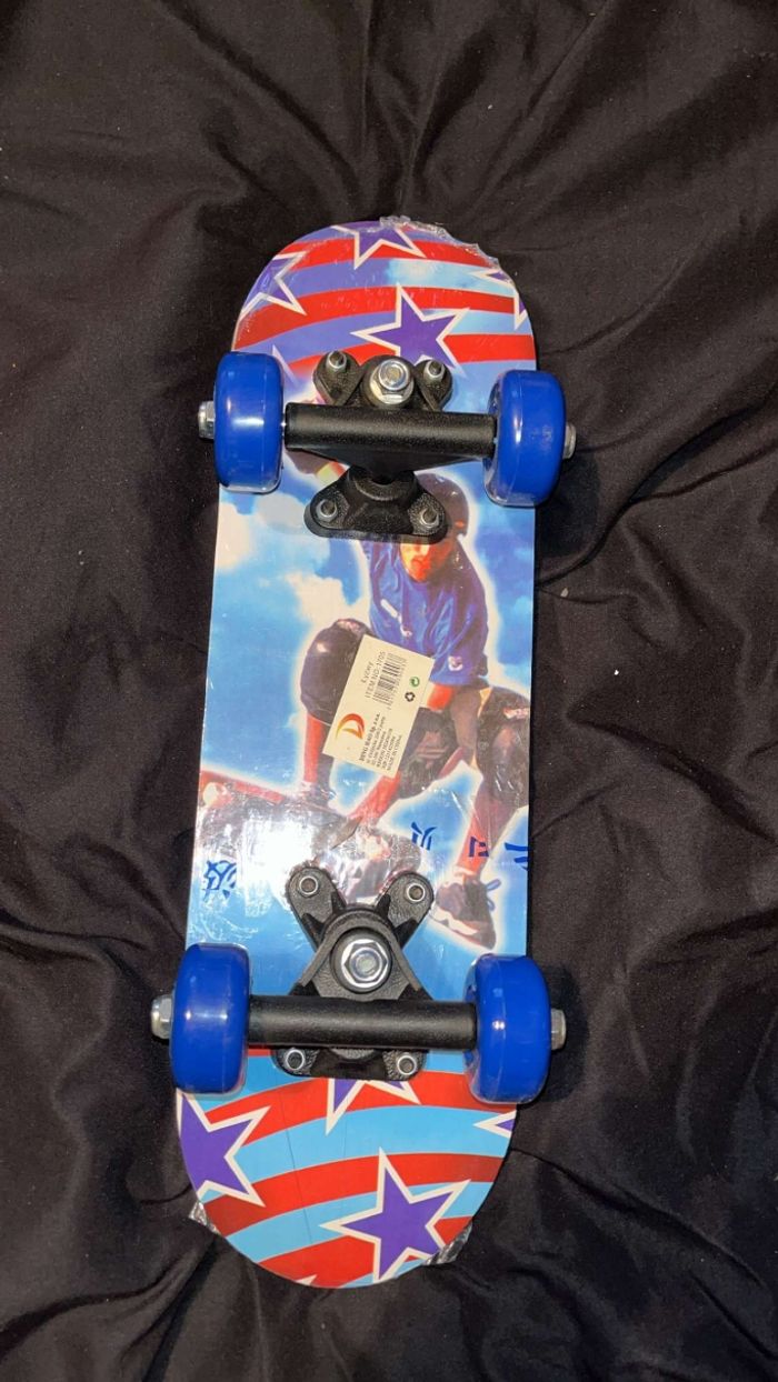 Skateboard enfant - photo numéro 3