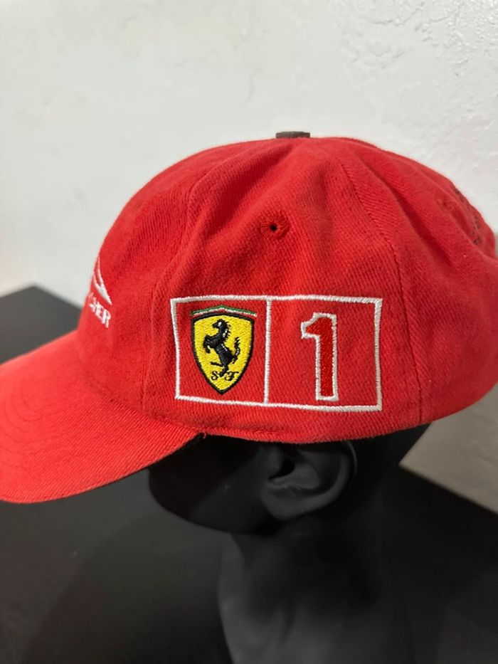 Casquette Ferrari x Marlboro - photo numéro 19