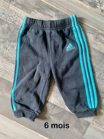 Joli pantalon de jogging Adidas