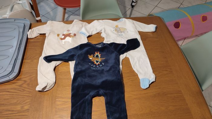 Pyjama - photo numéro 8