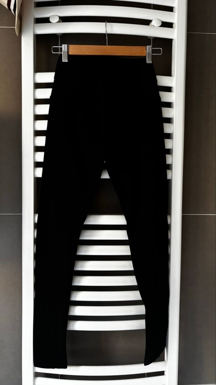Legging ZARA BASIC Taille M - photo numéro 2