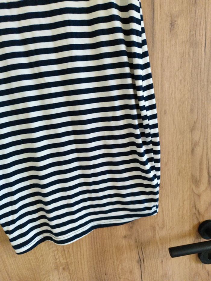 Robe de grossesse à rayures. Taille S - photo numéro 3