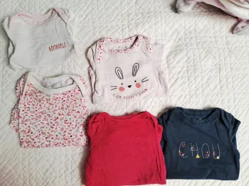 Lot 5 bodies ML TAO - 1 mois