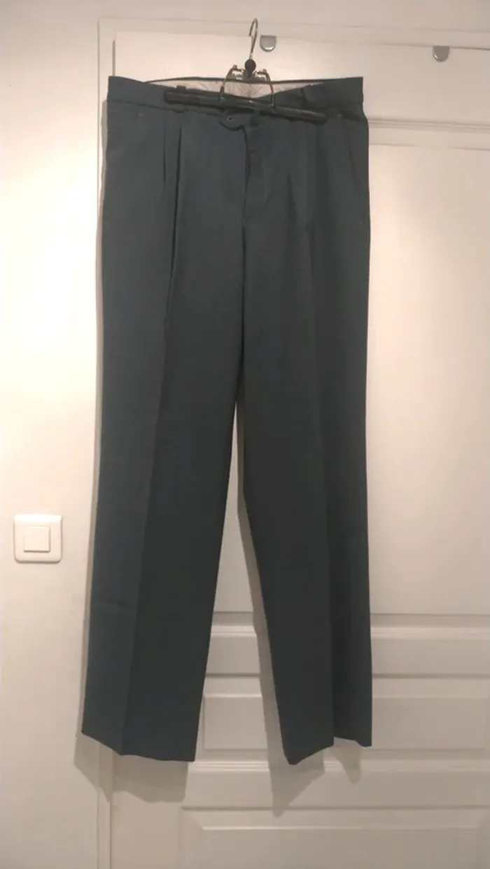 Pantalon de costume taille 42