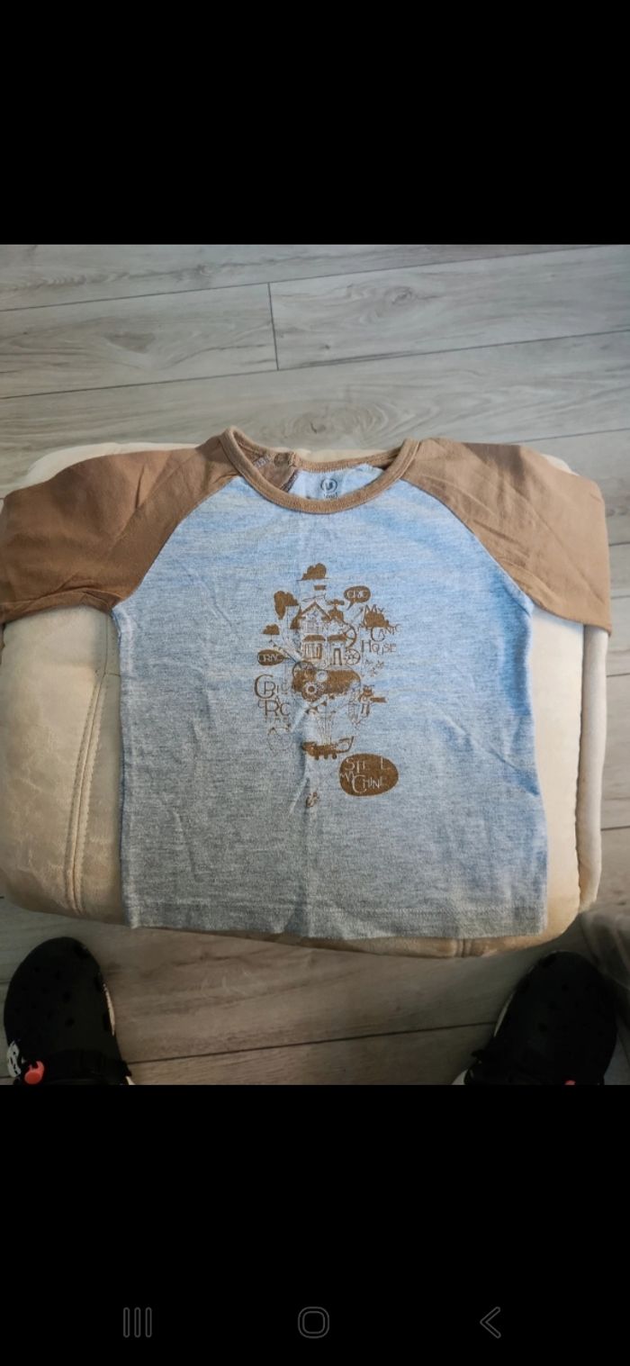T-shirt