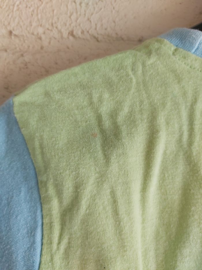 Tee-shirt garçon Taille 5 ans bon état - photo numéro 4