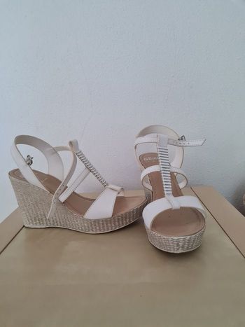 Chaussure à talon compensé blanches