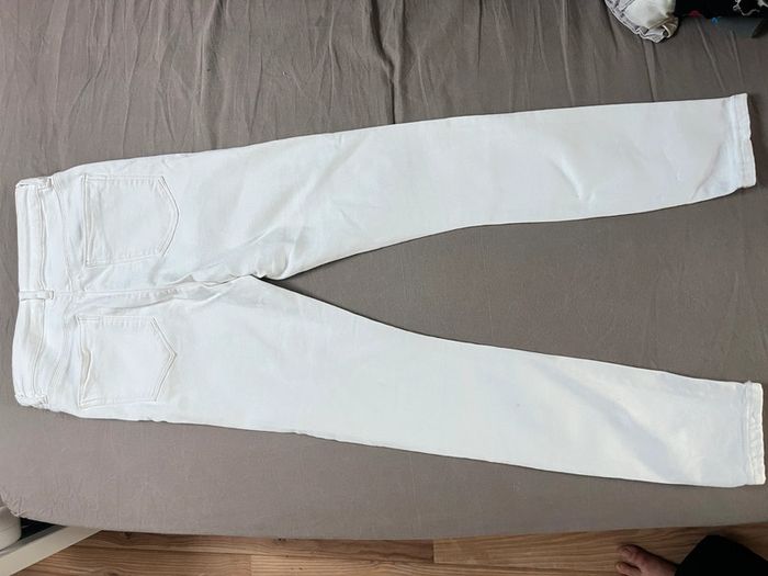 Jean blanc Asos neuf 28/30 - photo numéro 3