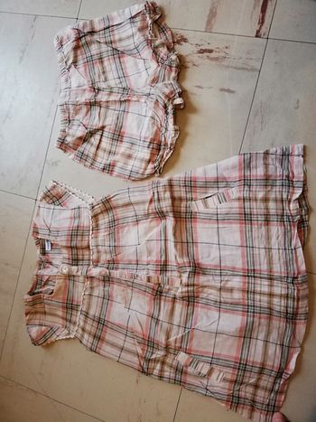 Robe très légère et culotte