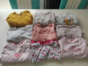 Lot de 9 pyjamas 2 ans marques diverses disney kiabi