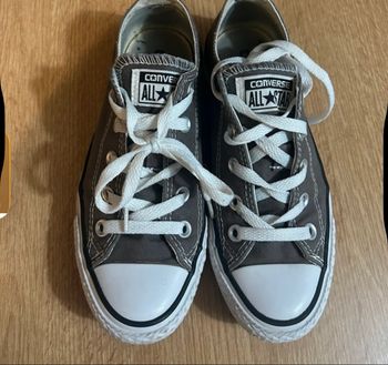 Converses grises 