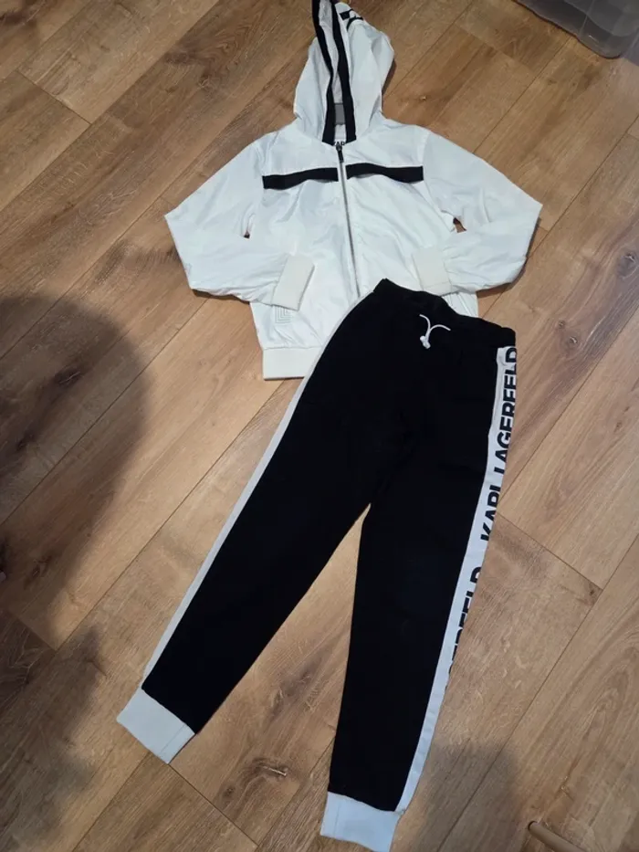 Jogging Karl Lagerfeld taille 8ans