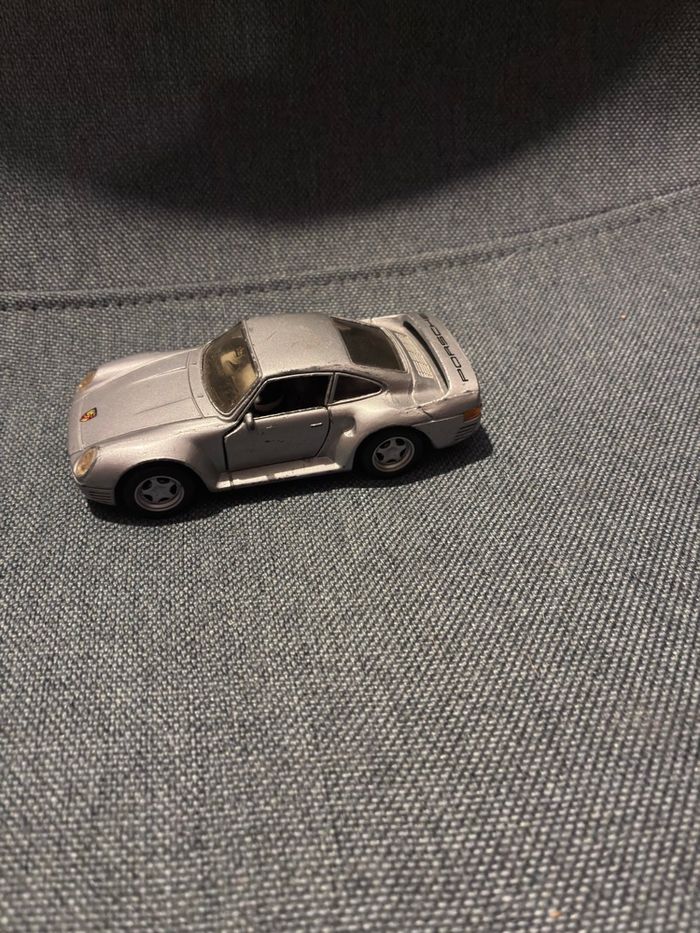 🚗 Porsche miniature – idéale pour les petits fans d’autos ! - photo numéro 2