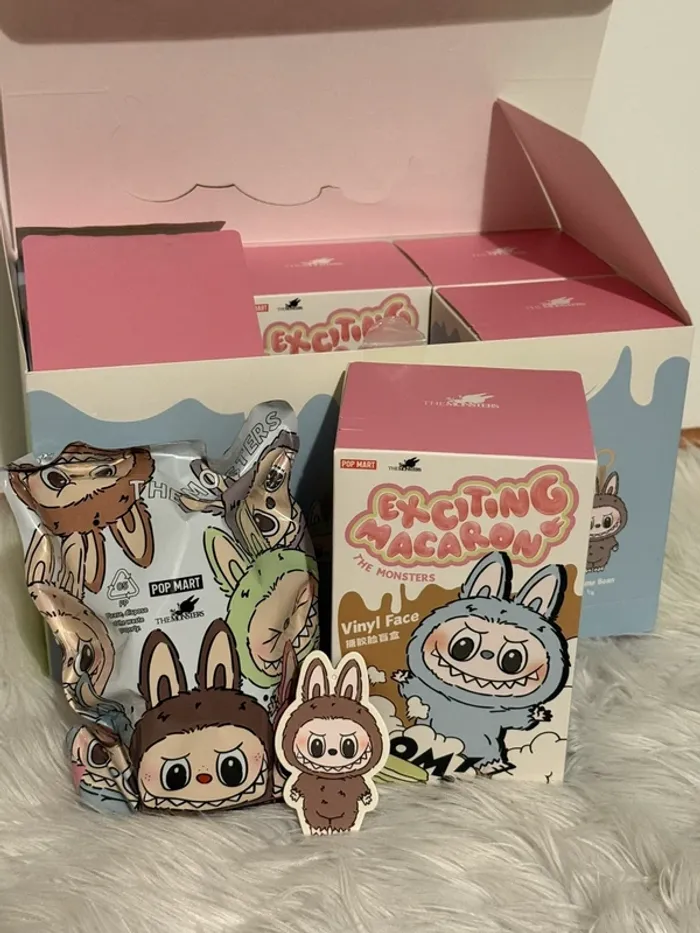 Popmart Labubu Exciting Macarons: toffee
