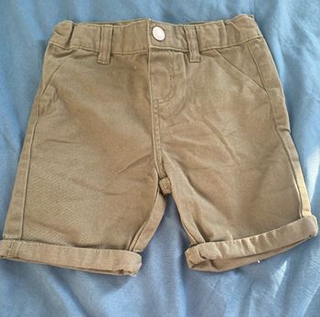 Short kaki 12-18 mois