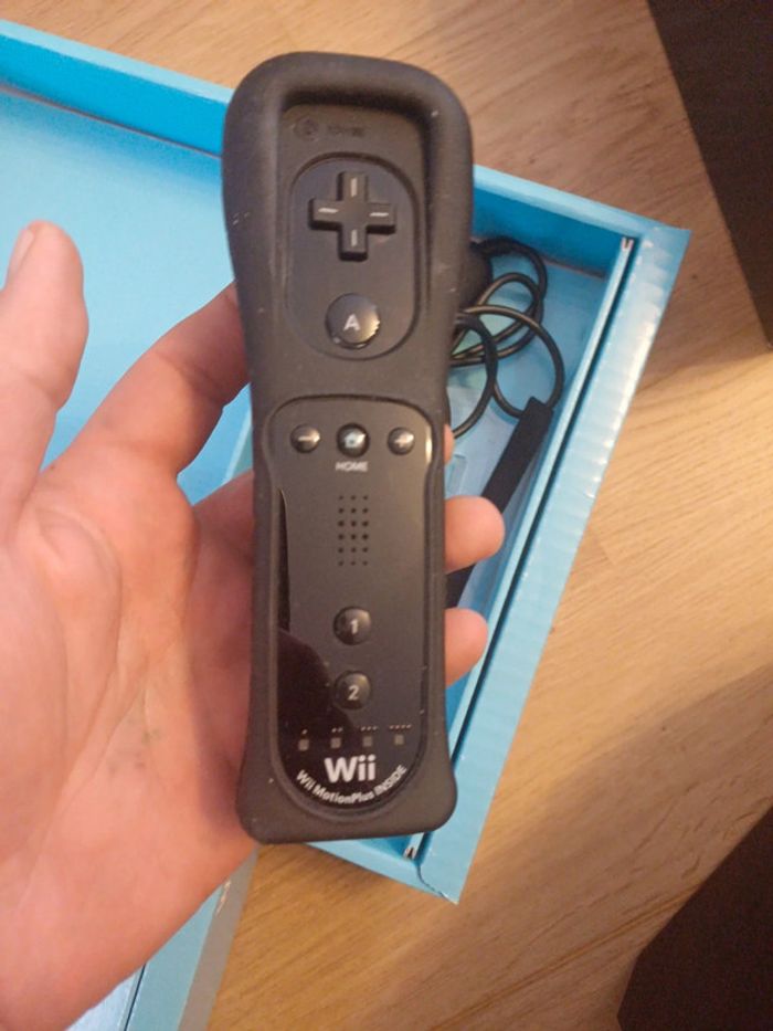 Pack Nintendo Wii Noire + adaptateur HDMI - photo numéro 12
