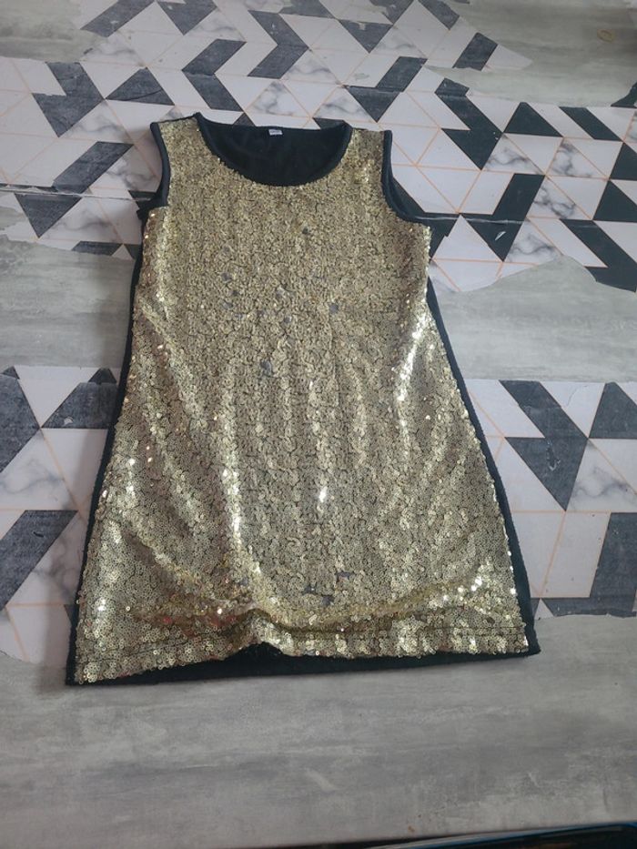 Robe a sequins 9 10 ans