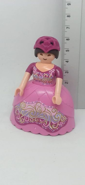 Femme princesse asiatique playmobil