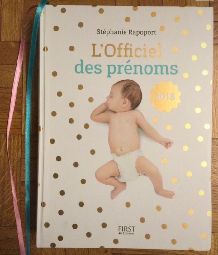 L’Officiel des prénoms avec carnet de notes - photo numéro 2